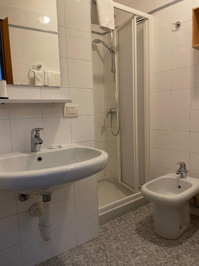Albergo Della Torre Cernobbio Esterno foto