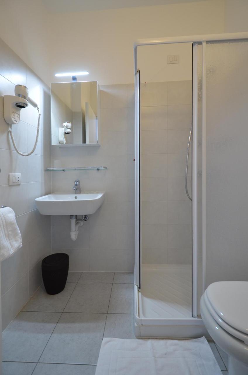 Albergo Della Torre Cernobbio Esterno foto